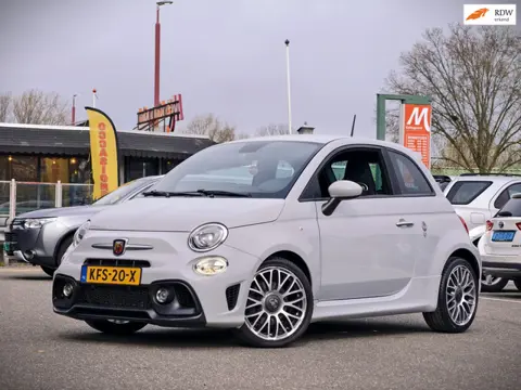 Fiat 500 1.4 T-Jet Abarth 595 // 146 PK / SPORTUITVOERING / 17" VELGEN / 2020