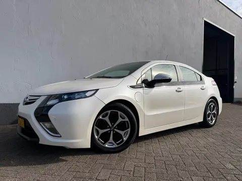 Opel Ampera 1.4 - Lederen interieur