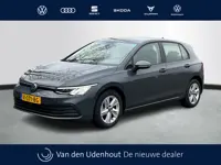 Volkswagen Golf 1.0 eTSI 110pk DSG Life Navigatie Stoel verwarming