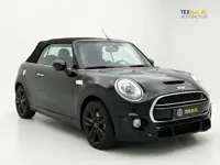 Mini Cabrio 2.0 Cooper S Chili Serious Business John Cooper Works