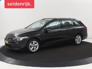 Volkswagen Golf 1.0 TSI Life | Adaptive cruise | Carplay |  Navigatie | Parkeerhulp | Sfeerverlichti