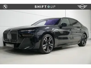 BMW 7-serie 750e xDrive M-Sport | Bowers & Wilkins | Massage | Skylounge | Tartufo Leder