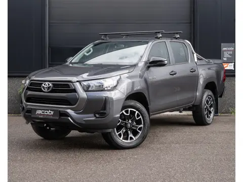 Toyota Hilux 2.4 D-4D Double Cab Invincible | BTW | BPM VRIJ - NL Kenteken |