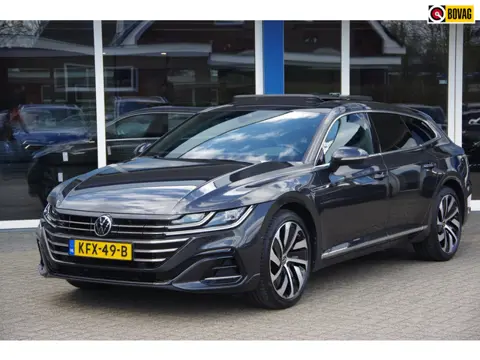 Volkswagen Arteon Shooting Brake 1.4 TSI eHybrid R-Line SOH 93% Panoramadak Volleer Trekhaak Head-up