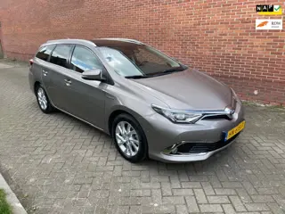 Toyota Auris Touring Sports 1.8 Hybrid Lease pro Navi Cruise Stoelverw Camera Leder