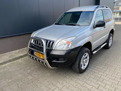 Toyota Land Cruiser 3.0 D-4D LX HR Blind Van