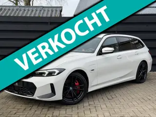 BMW 3-serie Touring 330e M Sport I Facelift I ACC I Blindspot I Carbon I
