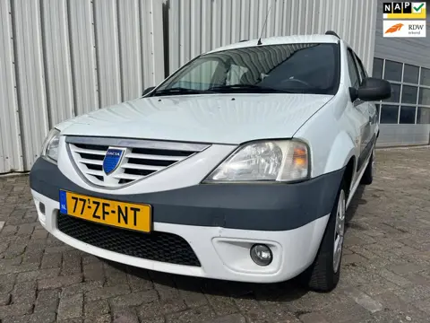 Dacia Logan MCV 1.6 Lauréate 7p. - Schade
