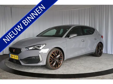CUPRA Leon 1.4 e-Hybrid VZ 245 pk, Copper Edition, Acc, Camera, Sfeerverl, stoel en stuurverw.