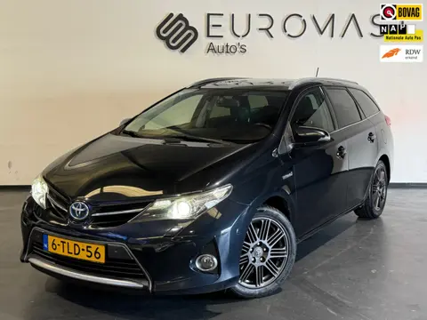 Toyota Auris Touring Sports 1.8 Hybrid Lease+ Panoramadak Navi Cruise Camera Stoelverwarming Nieuwe 