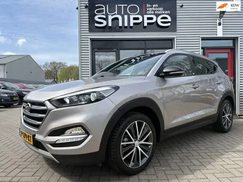 Hyundai Tucson 1.6 T-GDi Passion 4WD -AUTOMAAT-TREKHAAK-1600 KG TREKGEWICHT-CLIMA-STOEL + STUURVERWA