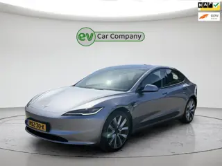 Tesla MODEL 3 RWD 60 kWh | Highland | 2025 | Stealth Grey | 513km Wltp | Autopilot | Warmtepomp | 19