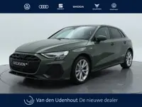 Audi A3 Sportback 40 TFSI e S edition | Panoramadak | Zwart optiek | Carplay |