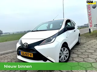 Toyota Aygo 1.0 VVT NAP 5D AIRCO NW APK XENON/LED BTW AUTO