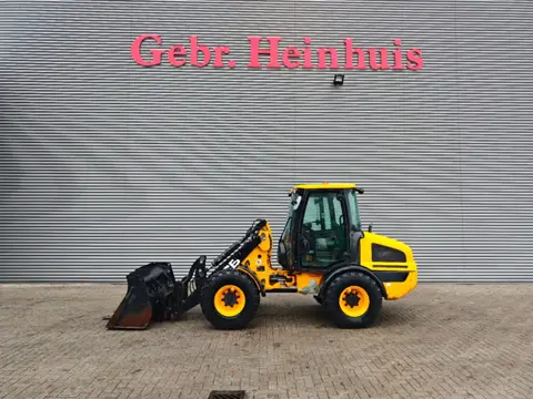 JCB 407 T4 Bucket + Forks! (bj 2019)