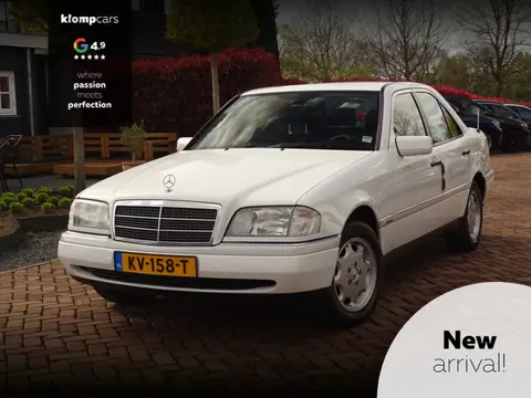 Mercedes-Benz C-Klasse 180 Classic | Ster | Notenhout | Automaat | 2e Eig. | Uniek kmstand.