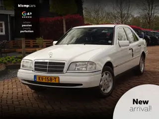 Mercedes-Benz C-Klasse 180 Classic | Ster | Notenhout | Automaat | 2e Eig. | Uniek kmstand.