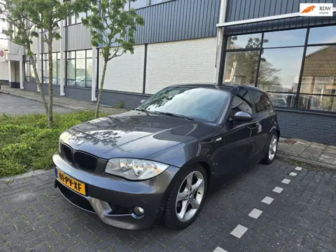 BMW 1-serie 118d High Executive M Pakket