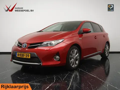 Toyota Auris 1.8 Hybrid Lease Pro - Navigatie - Camera - Panoramadak - Stoelverwarming - All Season 