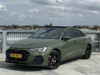 Audi A3 Limousine 35 TFSI 3x S-line | Pano | Leder | Matrix | Facelift