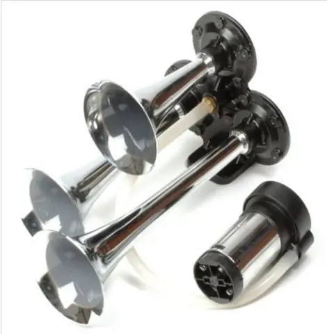 Luchthoornset drie hoorns met compressor 12 Volt.
