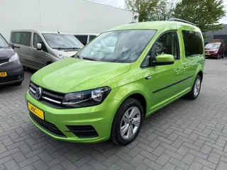 Volkswagen Caddy TSI Trendline - Rolstoelauto 3+1 - Bodemverlaging - Luxe uitvoering - 1e Eigenaar -