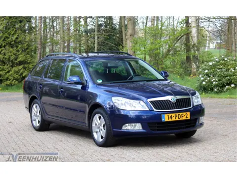 Škoda Octavia Combi 1.2 TSI Ambition Business Line | 2011 | Cruise | Trekhaak |