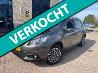 Peugeot 2008 1.2 PureTech-CARPLAY-PANODAK-Trekhaak