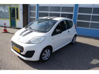 Peugeot 107 1.0 Access Accent met 4nieuwe bande en apk