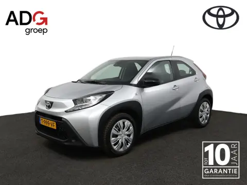 Toyota Aygo X 1.0 VVT-i MT Play | Airco | Adaptieve Cruise Control | Achteruitrijcamera | 10 Jaar ga
