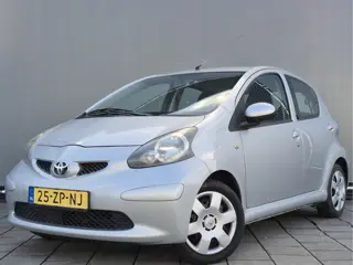 Toyota Aygo BWJ 2008 | 1.0-12V 68PK PLUS | NAP | AIRCO | RADIO/CD | TREKHAAK FIESTENDRAGER | STOELVE