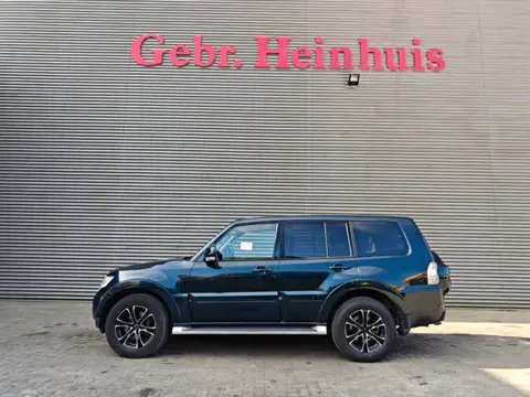 Mitsubishi Pajero 3.2 4WD (bj 2011, automaat)