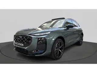 Audi Q3 1.5 200kW e-hybrid S edition / Panodak / Tech Plus