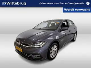 Volkswagen Polo 1.0 TSI Style / PARK. SENSOREN/ IQ. LIGHT/ APP CONNECT/ ADAPT. CRUISE/ NAVI/ CLIMA/ 