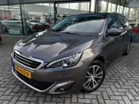 Peugeot 308 SW 1.2 PureTech Blue Lease Premium (Glazen Dak, Goed Onderhouden, Trekhaak)