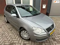 Volkswagen Polo 1.4-16V Comfortline / Navi / PDC / Clima / Cruise / 5DRS