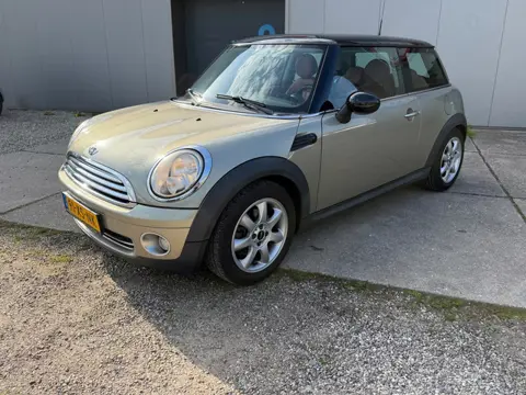 Mini Mini 1.6 Cooper Chili met leer