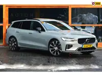 Volvo V60 T6 Hybride AWD Plus Dark | Panoramadak | Harman/Kardon | Stoel + Stuur Verwarmd | Pilot-As