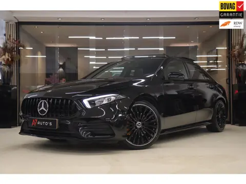 Mercedes-Benz A-klasse 220 AMG-LINE Pano/Sfeer/Camera/Laneassist/Blindspot/VOL