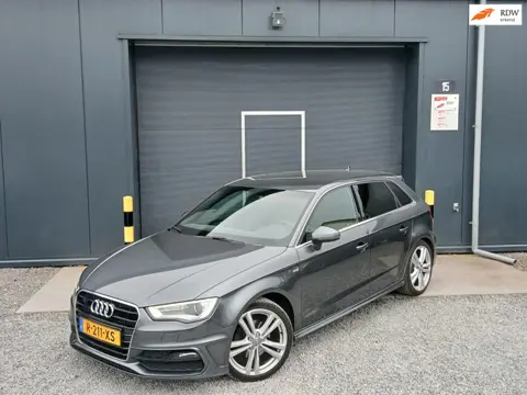 Audi A3 Sportback 1.4 TFSI Ambition Pro Line S boekjes compleet Zeer nette staat