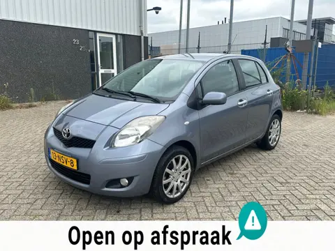 Toyota Yaris 1.3 VVTi Aspiration 2010 CLIMA NAVI