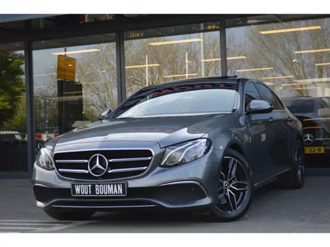 Mercedes-Benz E-Klasse 200 Sport Style Led Schuif/kanteldak Sfeer Camera CarPlay Pdc