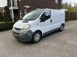 Opel Vivaro 1.9 DI L1H1 (bj 2004)