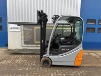 VS-22631 Elektrische triplex heftruck Still RX20-16