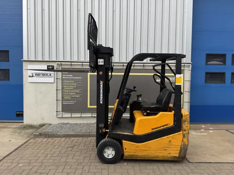 VS-22792 Elektrische triplex heftruck Jungheinrich