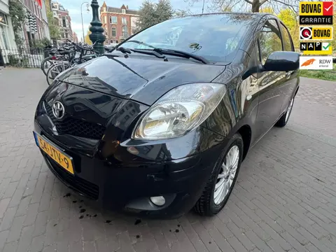 Toyota Yaris 1.3 VVTi Dynamic