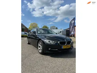 BMW 3-serie 320d 2.0 EfficientDynamics Sport High Executive AUT Navi Leer NAP Sedan