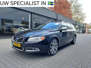 Volvo V70 2.0T R-Edition Dealer onderhouden Origineel NL Stoelverwarming Navi Clima 19 inch Trekhaak