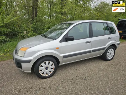 Ford Fusion 1.4-16V Champion