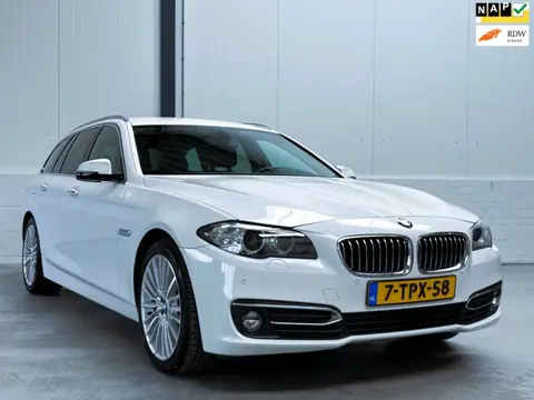 BMW 5-serie Touring 528xi Org NL|Trekhaak|1e Eigenaar